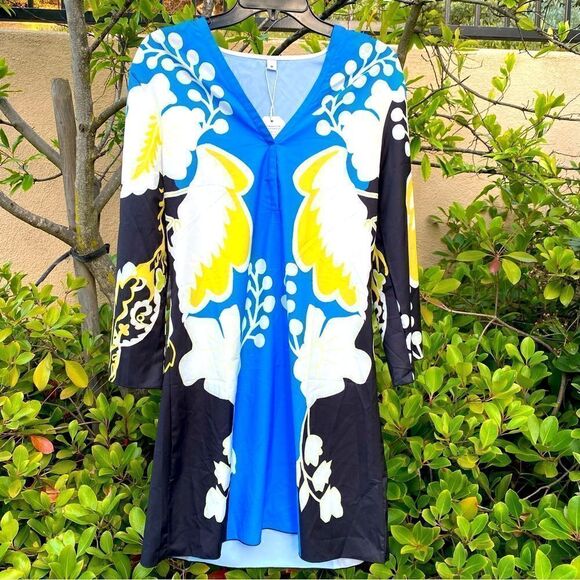 Floral Hawaiian Print Sheath Dress in Sz M - Silky Material. Never been worn. - Picture 1 of 4